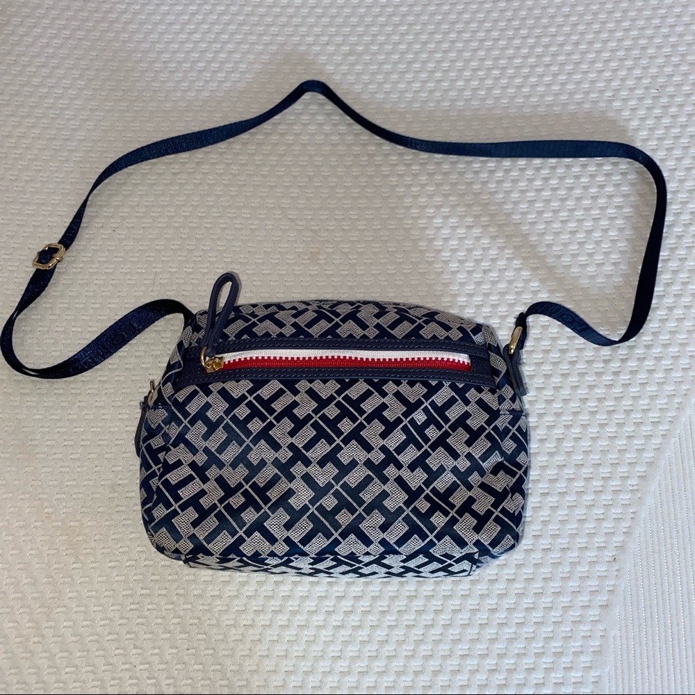 Tommy Hilfiger purse
